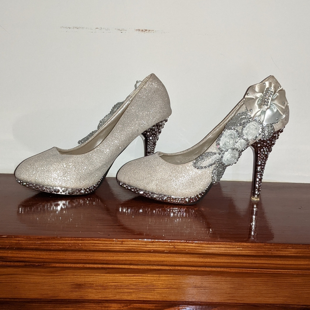 Elegant Silver High Heels with Floral Accents